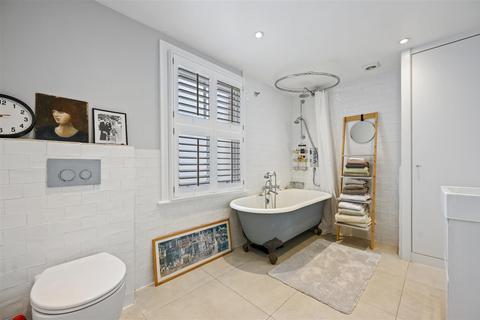 72 Southerton Road, London, W6 0PH