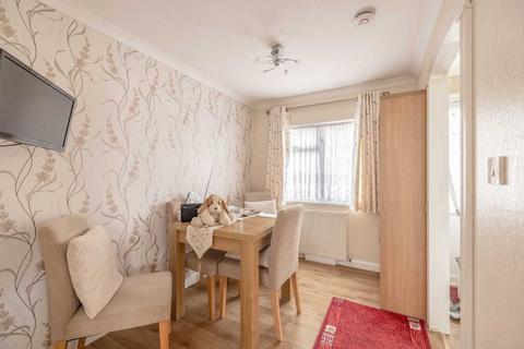 2 bedroom mobile home for sale, Thorney Mill Road, West Drayton UB7