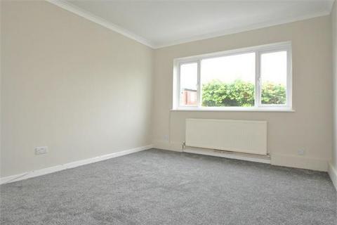 2 bedroom flat to rent, South Ealing Road, W5