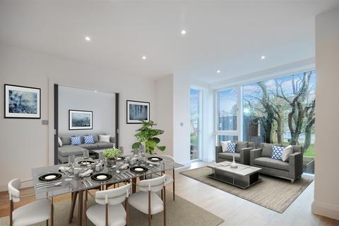 2 bedroom flat to rent, Dacres Road, London SE23