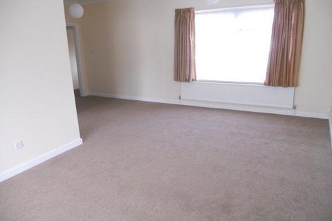 2 bedroom apartment to rent, Maple Road, Penarth