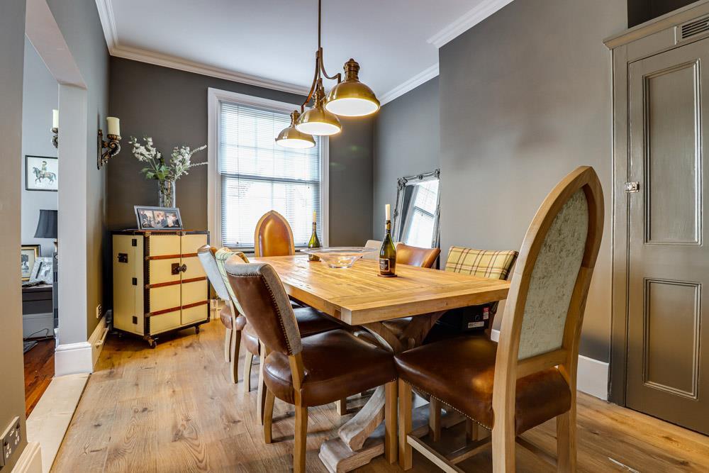 Dining Room/Bedroom