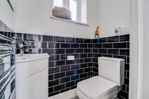 70 Church Road, Benfleet, SS7 4EU