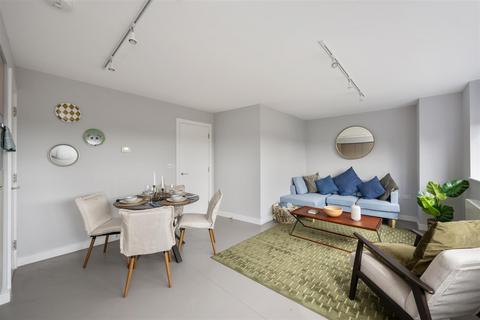 2 bedroom apartment for sale, Vinny Court, 926 High Road, London N12