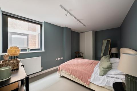 2 bedroom apartment for sale, Vinny Court, 926 High Road, London N12