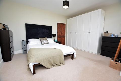 45 Clive Road, London, SW19 2JA