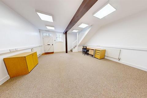 Office to rent, Spratling Street, Manston, Ramsgate