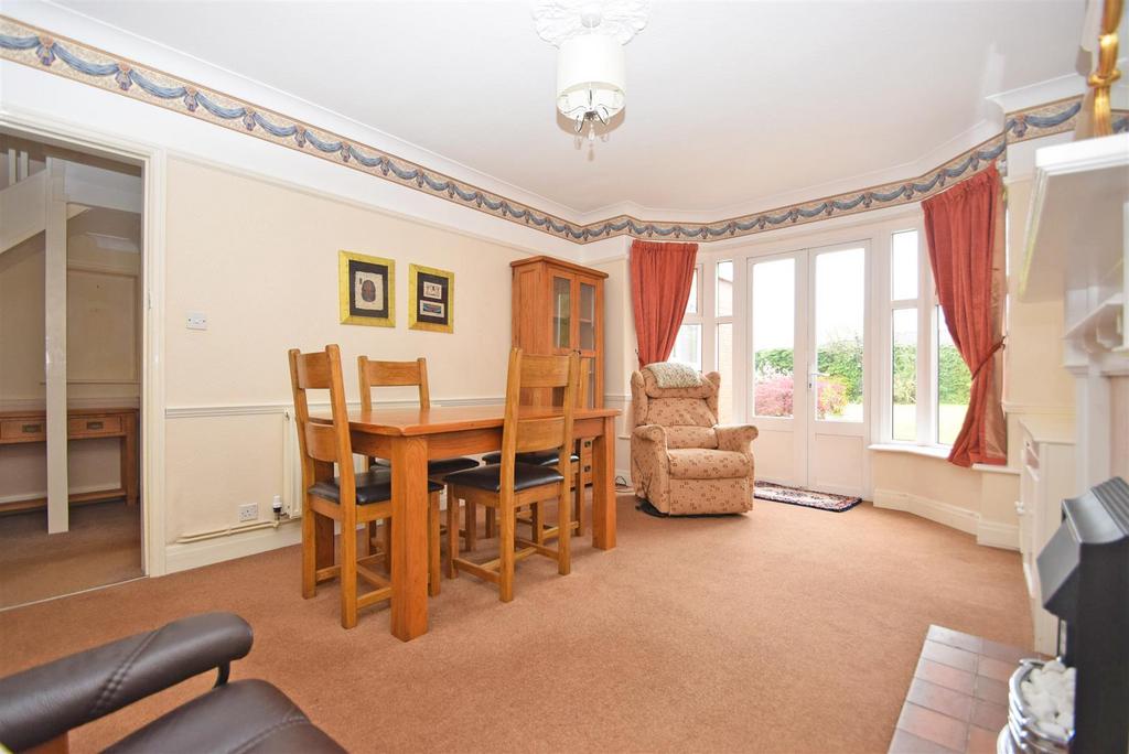 Wenlock Road, Shrewsbury 3 bed detached house for sale £425,000