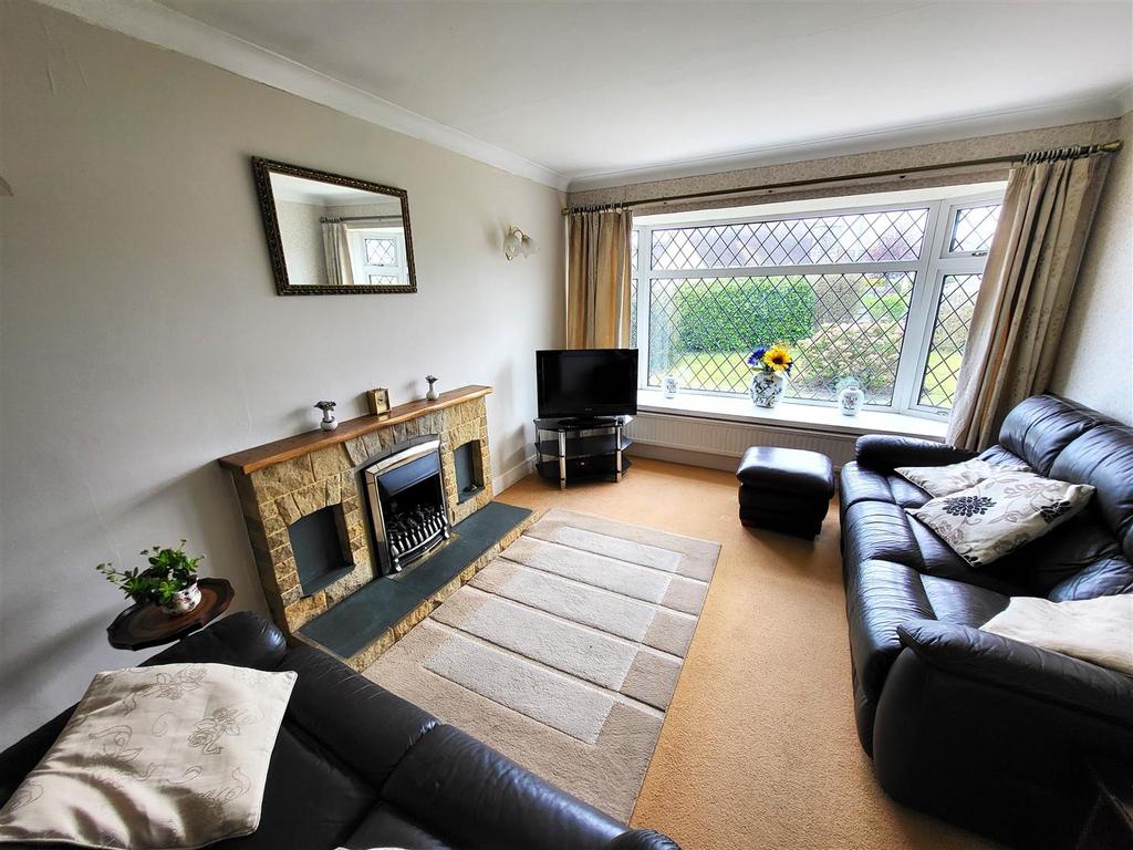 Ffordd Ffynnon, Rhuddlan 3 bed detached bungalow for sale £285,000