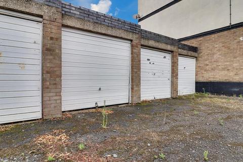 Flat 19, Castle Court Castle Lane, Benfleet, SS7 2AE
