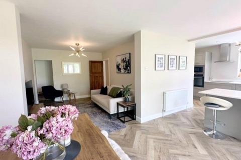 23 Clarence Gardens, Sutton Coldfield, B74 4AP