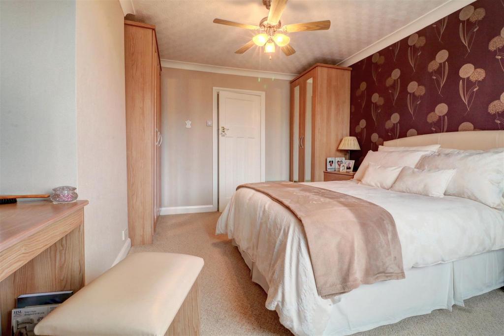 Bedoom one 2.jpg