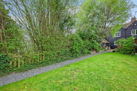 58 Hutton Village, Hutton, Brentwood, CM13 1RU