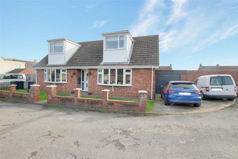 3 bedroom detached bungalow for sale, Millgood Close, Louth LN11