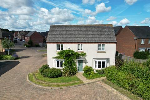 5 Lanolin Close, Oakridge Park, Milton Keynes, MK14 6GQ