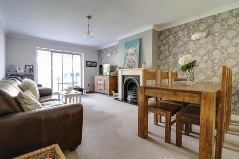 6 Ashcombe Close, Leigh-on-sea, SS9 4SE