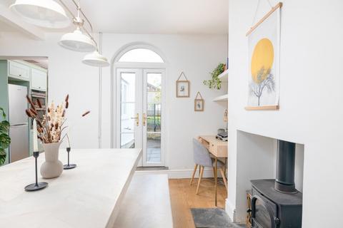 10 Algiers Street, Bristol, BS3 4LP