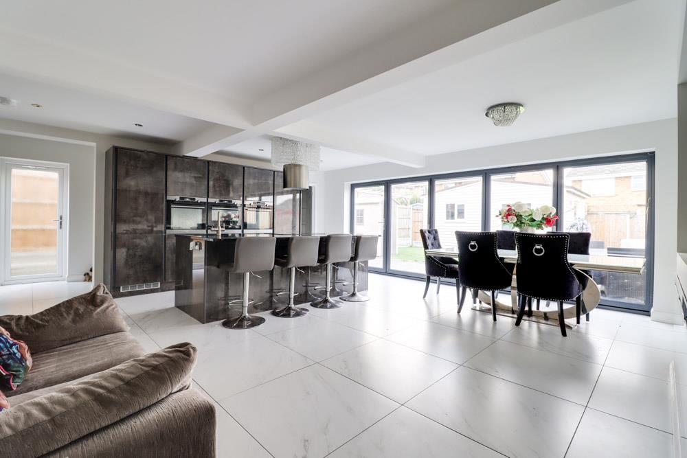 Kitchen Family Room