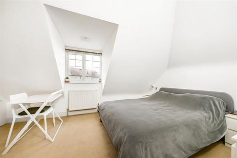 1 bedroom flat for sale, Chudleigh Road, Twickenham