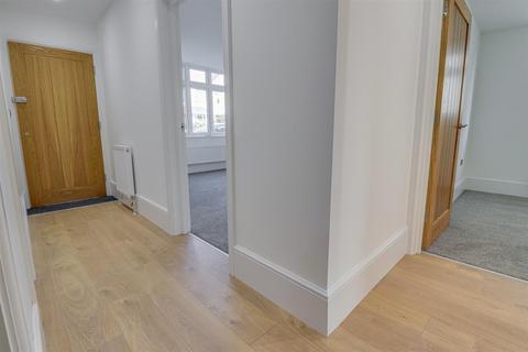 118 Ambleside Drive, Southend-on-sea, SS1 2UN