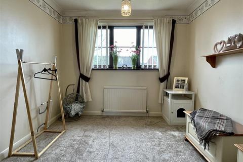 3 Akethorpe Way, Lowestoft, NR32 4TR