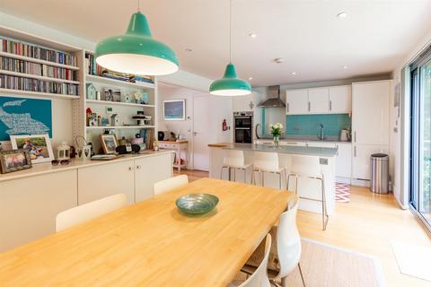 4 bedroom house for sale, Gurnard, Isle of Wight