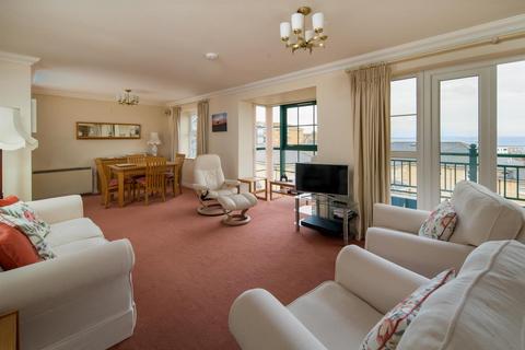 3 bedroom apartment for sale, Medina Gardens, Cowes