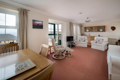 3 bedroom apartment for sale, Medina Gardens, Cowes