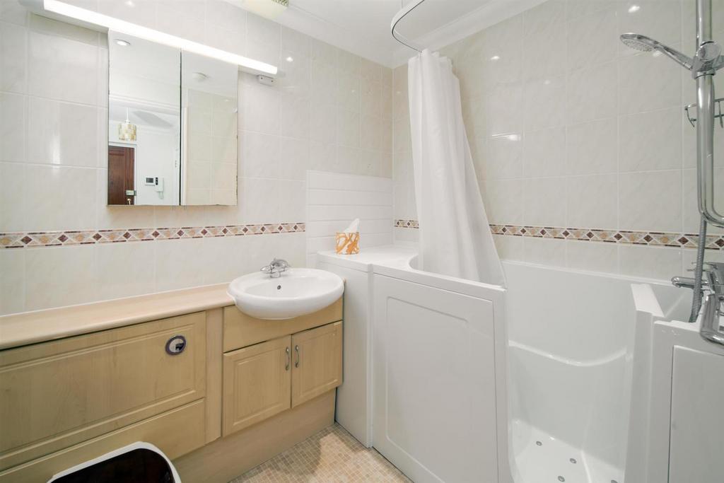 Bathroom.jpeg
