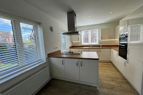 4 bedroom detached house to rent, Primrose Close, Wimborne BH21