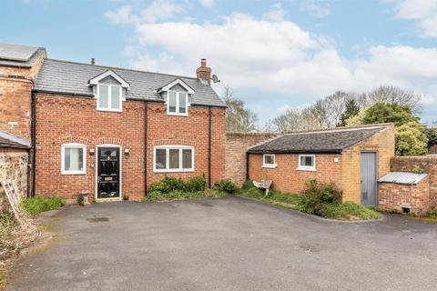 3 bedroom detached house to rent - High Street, Kegworth