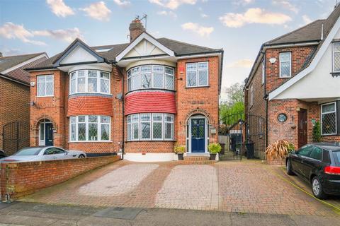 3 bedroom semi-detached house for sale, Larkshall Road, North Chingford