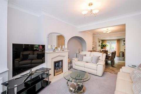 3 bedroom semi-detached house for sale, Larkshall Road, North Chingford