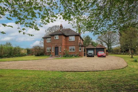 5 bedroom detached house for sale, Wyatts Green Road, Wyatts Green, Brentwood