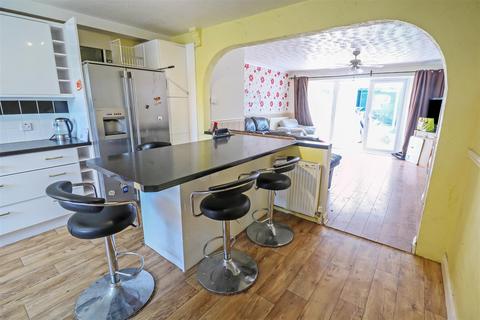 4 bedroom terraced house for sale, Sycamore Field, Harlow