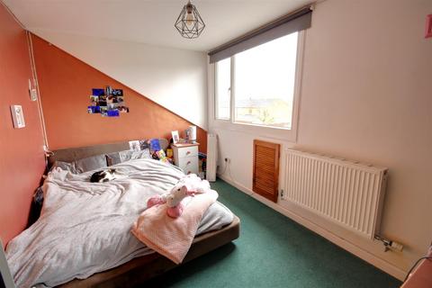 31 Orchard Rise, Tibberton, Gloucester, GL19 3AT