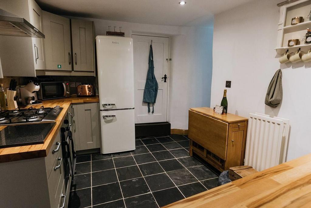 Kitchen i.jpeg