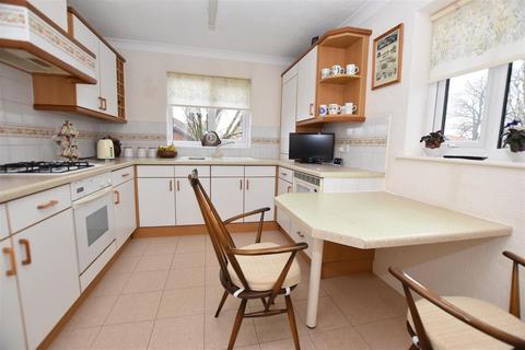 2 bedroom semi-detached bungalow for sale, Apple Croft, Skidby, Cottingham