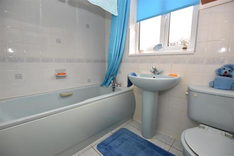 6 Apple Croft, Skidby, Cottingham, HU16 5UG