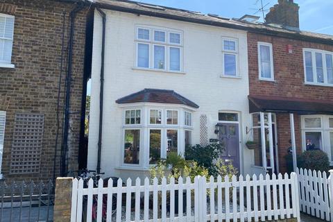 3 bedroom end of terrace house for sale, Lock Road, Ham, Richmond