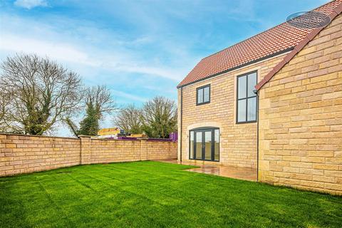 3 bedroom semi-detached house for sale, North Farm Mews, Hard Lane, Harthill, Sheffield