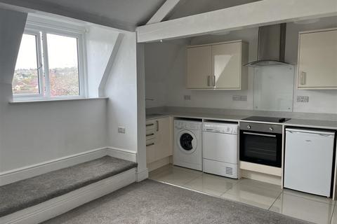 1 bedroom apartment to rent, Long Lane, Huddersfield HD5