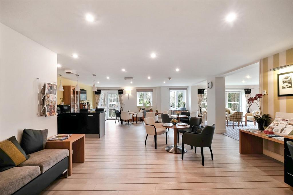 6712aa37-c346-42b1-a27d-856fdcba4d13 PD - 3 Foxmead