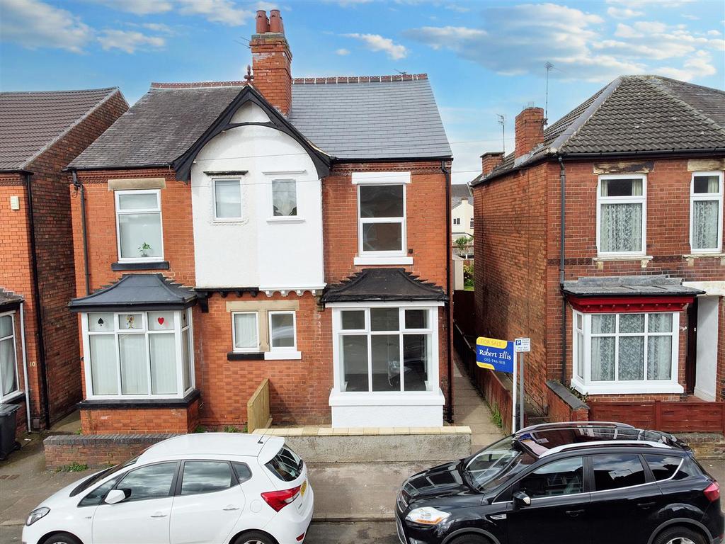 Albert Road, Long Eaton 3 bed semidetached house for sale £230,000