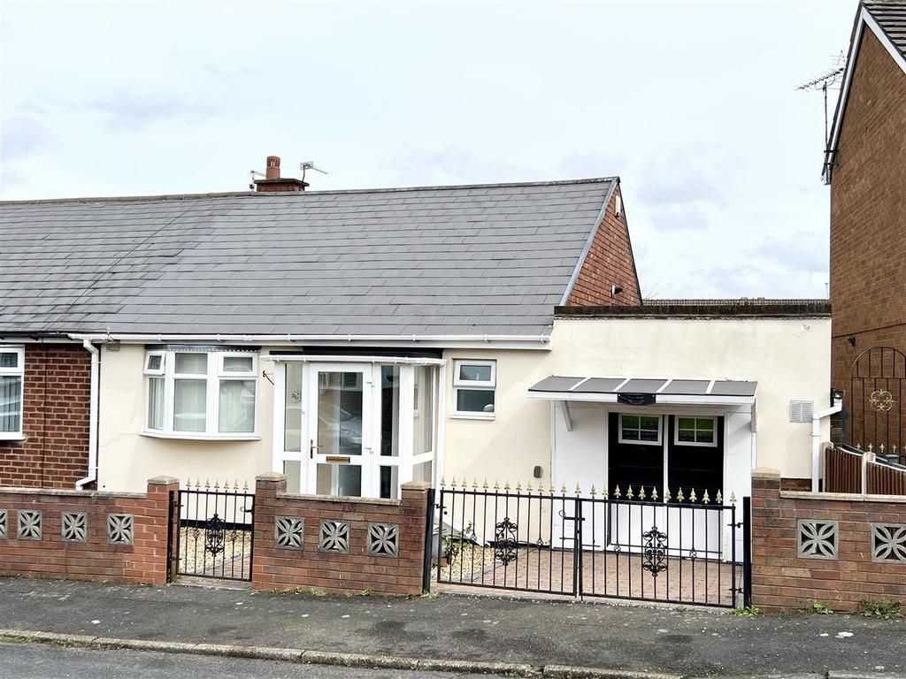 Clarkes Grove Tipton 1.jpg