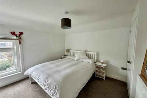 2 bedroom maisonette for sale, Victoria Road, Cowes