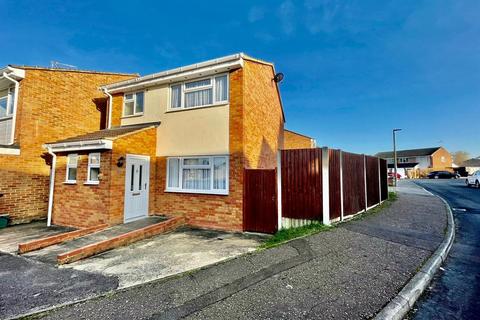 3 bedroom detached house for sale, Bronte Crescent, Hemel Hempstead HP2