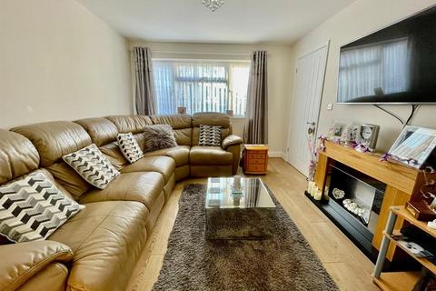 3 bedroom detached house for sale, Bronte Crescent, Hemel Hempstead HP2