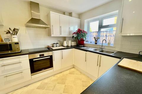 76a Bronte Crescent, Hemel Hempstead, HP2 7PR
