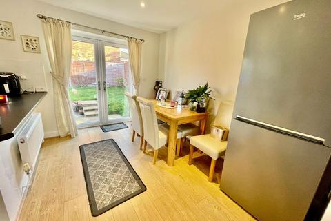 76a Bronte Crescent, Hemel Hempstead, HP2 7PR